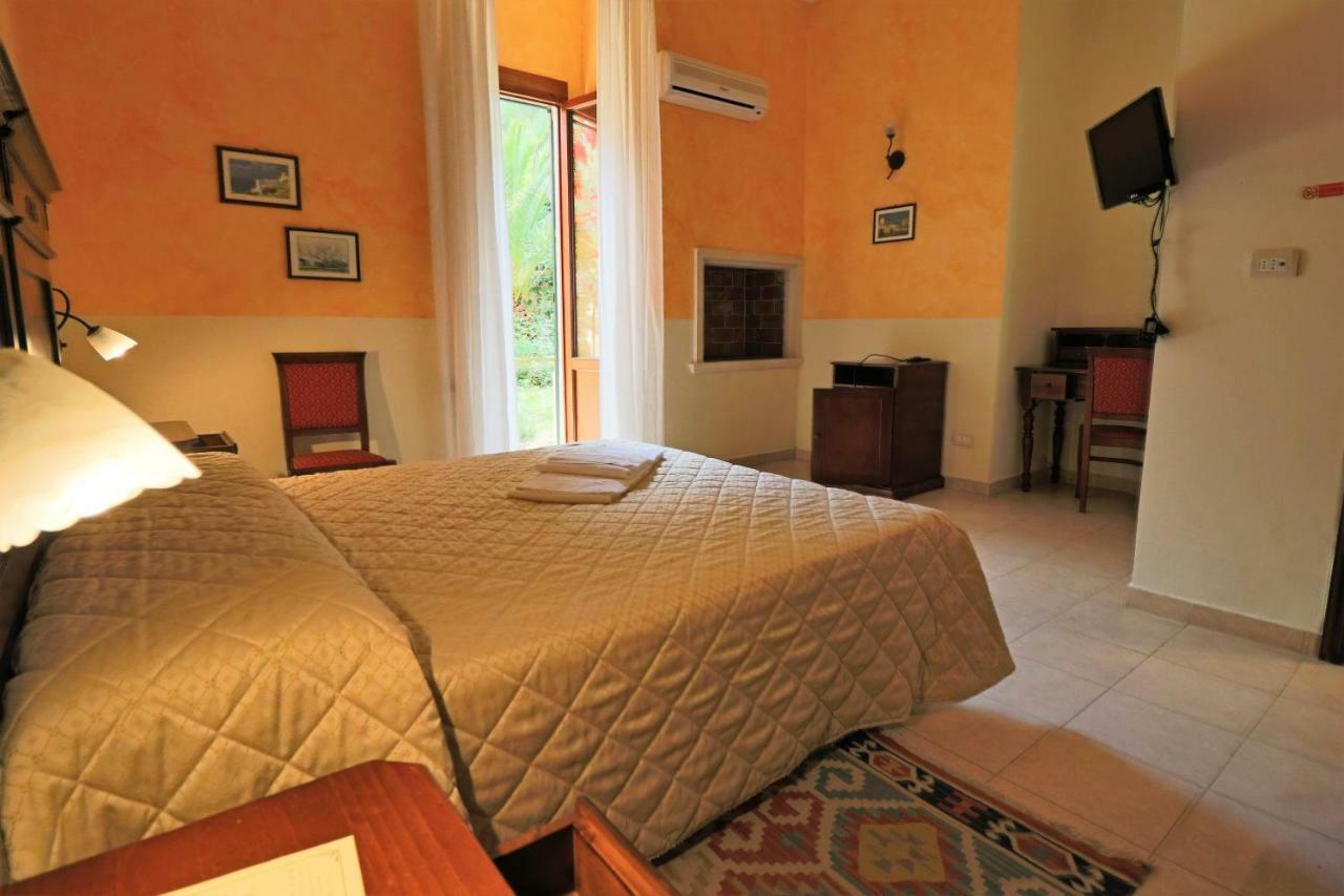 Hotel Dimora Relais Excelsa Gallipoli Zewnętrze zdjęcie